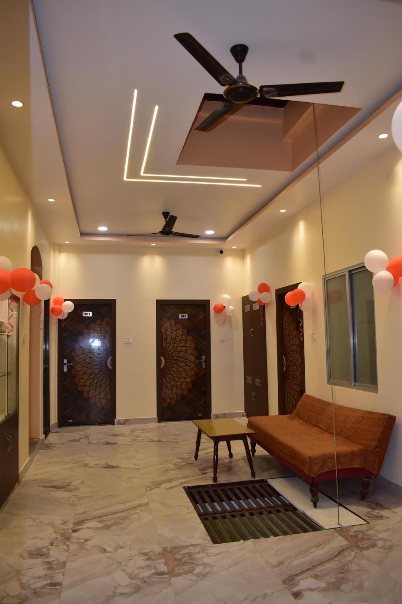 Ganga Sparsh Hotell Varanasi Exteriör bild